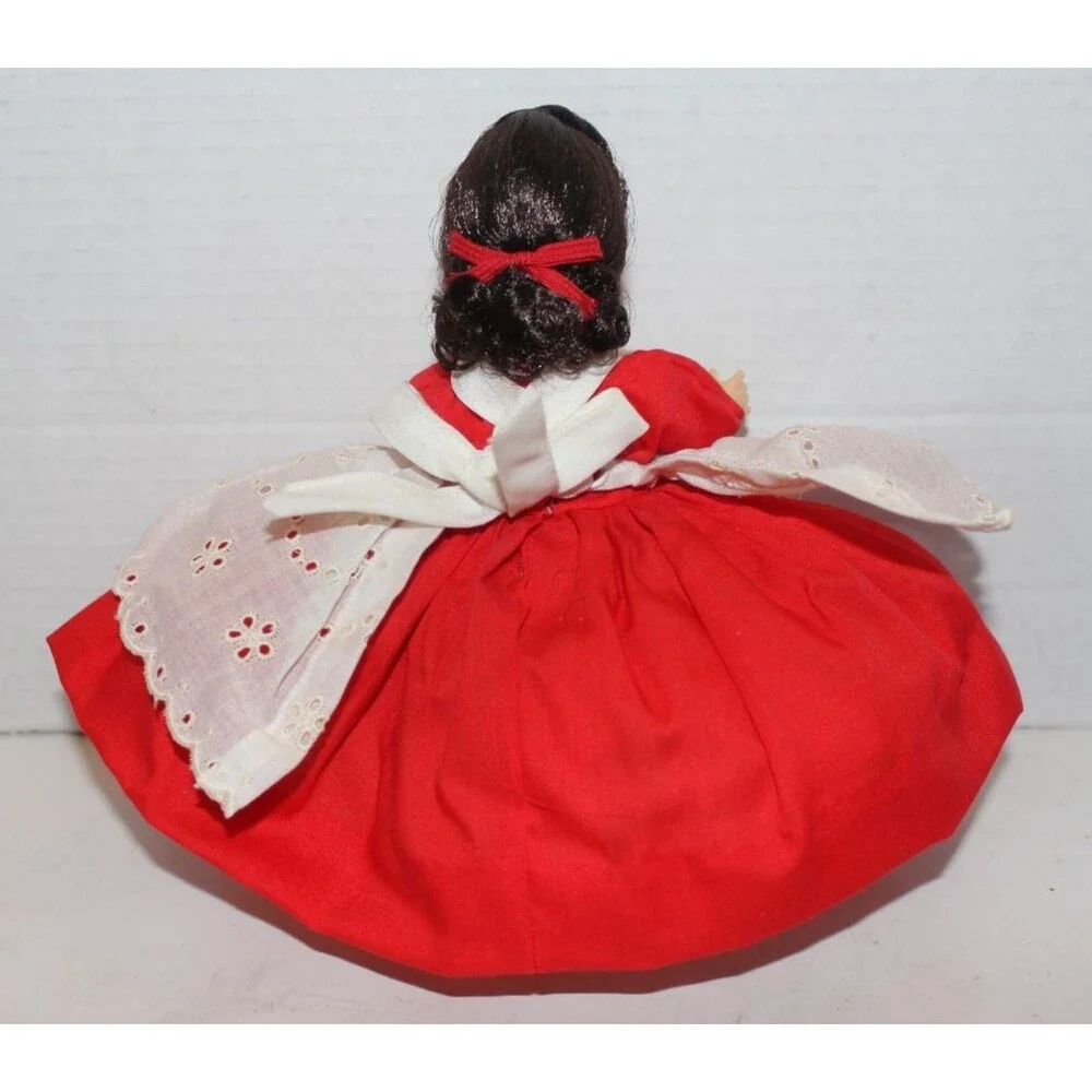 Madame Alexander vintage 1980
